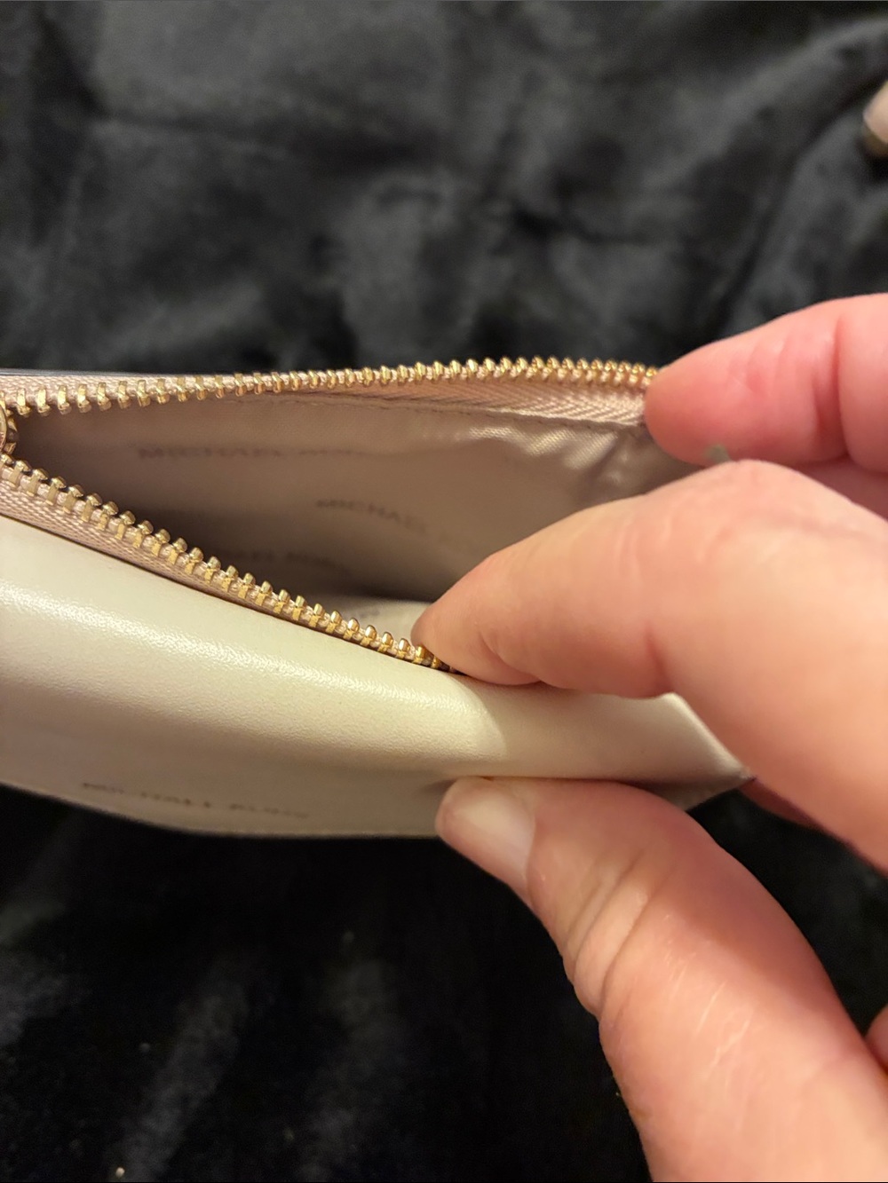 Michael Kors Two-Tone Blush Pink & Cream Leather Zip Wallet - Picture 5 of 7